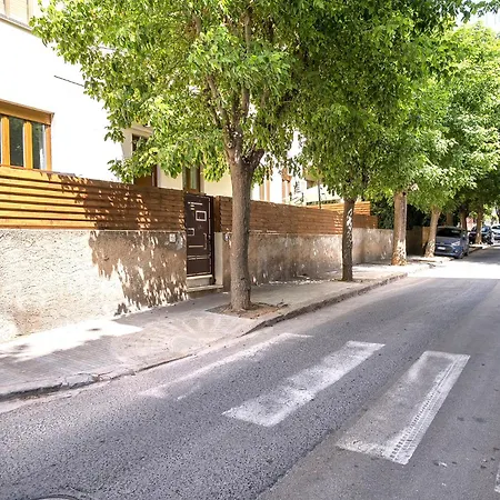 Hiddengarden With Garden And Jacuzzi In The Center Of The Of * Αλγκέρο