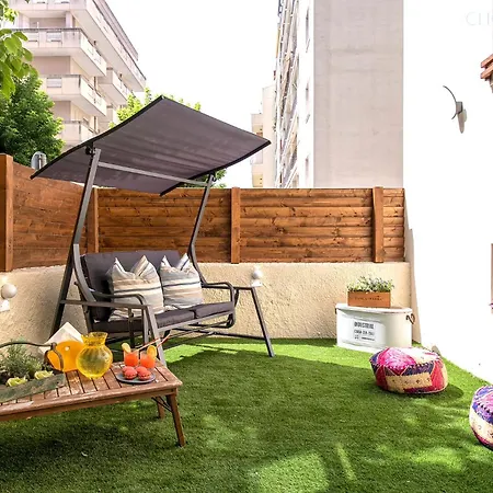 Hiddengarden With Garden And Jacuzzi In The Center Of The Of Αλγκέρο