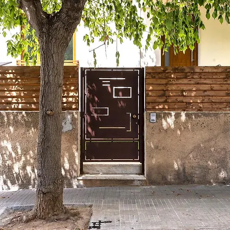 Hiddengarden With Garden And Jacuzzi In The Center Of The Of * Αλγκέρο