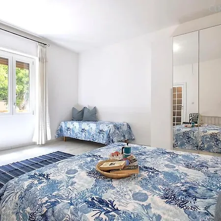 Hiddengarden With Garden And Jacuzzi In The Center Of The Of * Alghero