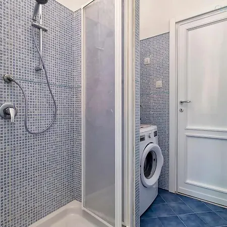 Hiddengarden With Garden And Jacuzzi In The Center Of The Of Αλγκέρο