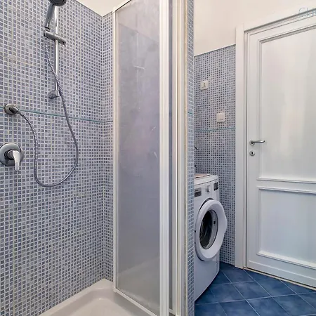 Hiddengarden With Garden And Jacuzzi In The Center Of The Of Apartman *